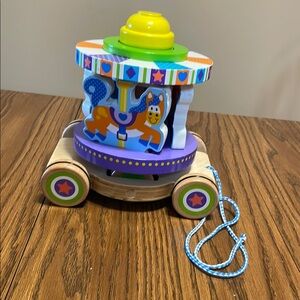 Melissa & Doug Carousal toy